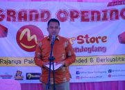 Mengawali Tahun 2023, Fotografer Wakil Wali Kota Cilegon Buka Usaha Mihar Store di Pandeglang