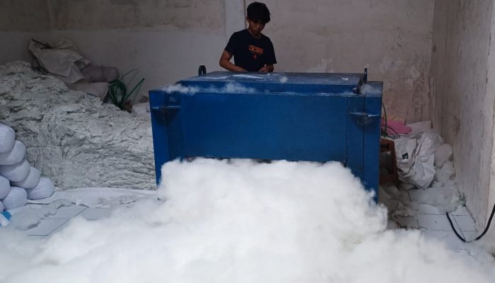 Foto: Kapas Sintetis Dari Botol Bekas