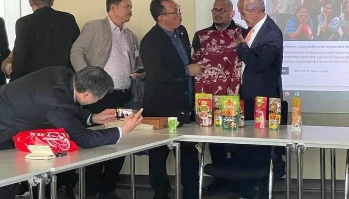 Wali Kota Cilegon Gendong UMKM Lokal ke Swiss