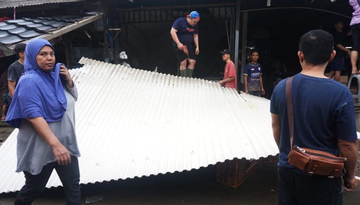 Foto: Pemkot Tangerang Tertibkan Pasar Sipon