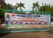 HUT Ke 24 Tahun, Pemkot Cilegon Dihadiahi Spanduk Tuntutan Tenaga Honorer