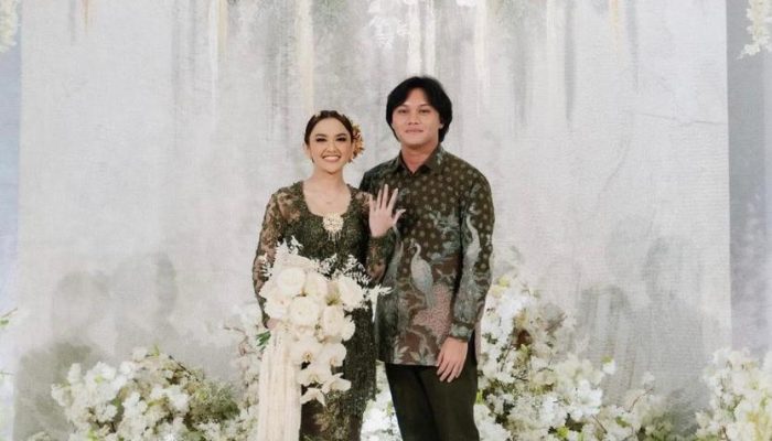 Rizky Febian Resmi Bertunangan dengan Mahalini Raharja