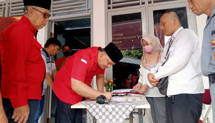 PDI Perjuangan Kota Cilegon Daftarkan 45 Caleg Ke KPU