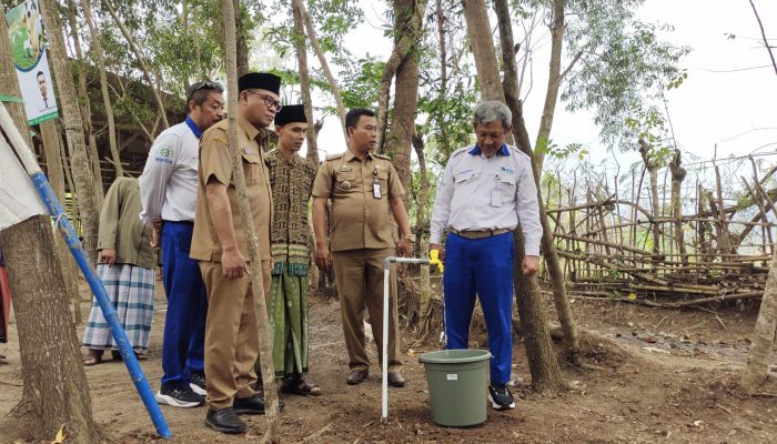Dibuatkan Sumur Bor Oleh PT Asahimas Chemical, Begini Tanggapan Kepala Desa Tanjung Manis Kabupaten Serang