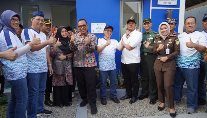HUT Ke-53, Krakatau Steel Serahkan Rumah Tahan Gempa Bagi Warga Kota Cilegon