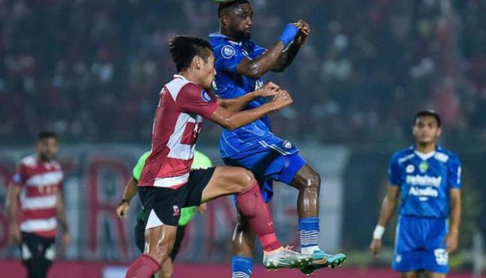 Liga 1 Indonesia Pekan Ke 18 : Madura United Takluk oleh Persib Bandung Di kandang Sendiri, Begini Ringkasan Pertandingannya