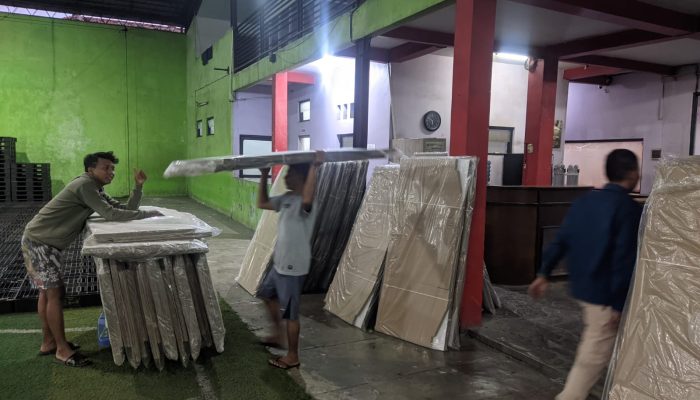 KPU Kota Serang Dapat Kiriman Logistik Pemilu 2024