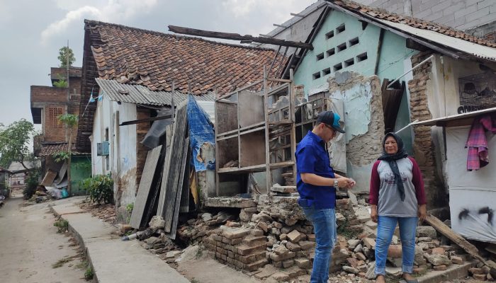 Caleg PAN Kota Cilegon Rahmatulloh Beri Bantuan ke Warga Jombang, Ternyata untuk Ini