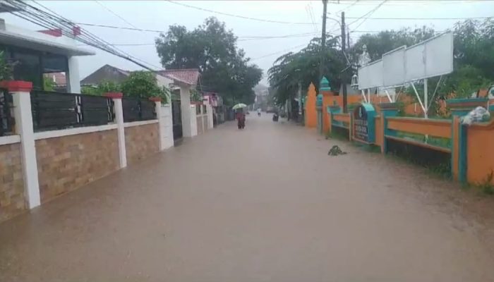 Diguyur Hujan Deras, Kota Cilegon Dikepung Banjir