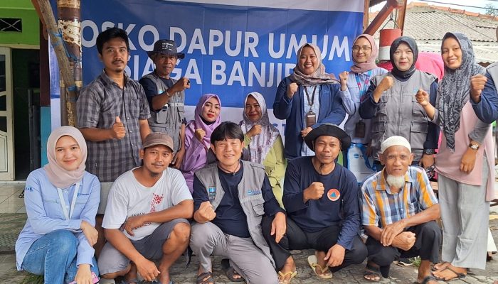Kota Cilegon Dikepung Banjir, Chandra Asri Group Buka 3 Tititk Dapur Umum di Ciwandan dan Anyer