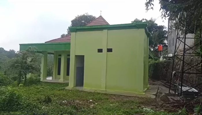 Viral! Pembangunan Masjid Al Khaerul Falah di Cikeusal Habiskan Rp1,1 Miliar, Kini Mandeg