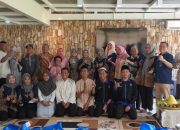 Ibu-ibu Istri Karyawan Krakatau Steel Group Tekan Harga Sembako, Buka Pasar Murah