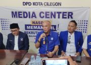 Ketua PAN Cilegon Serahkan Formulir Penjaringan ke NasDem, Alawi : Posisi C2 Why Not