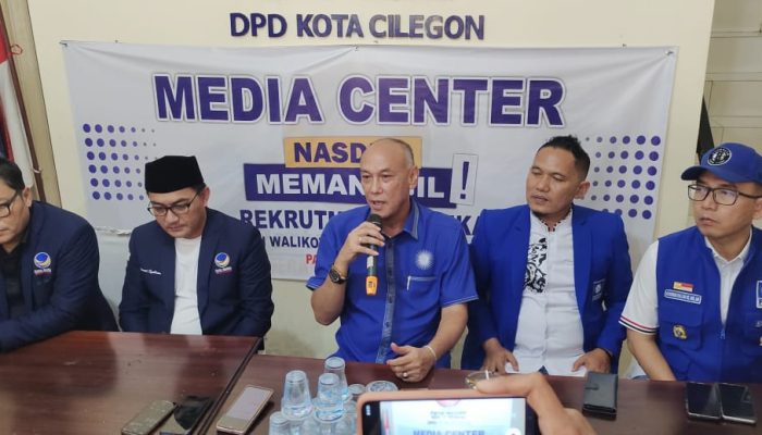 Ketua PAN Cilegon Serahkan Formulir Penjaringan ke NasDem, Alawi : Posisi C2 Why Not