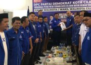 Serahkan Formulir Penjaringan ke Demokrat Cilegon, Alawi Kenang Sejarah dengan Awab