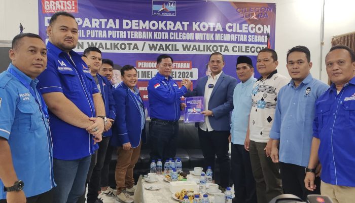 Antarkan Formulir Penjaringan ke Demokrat, Isro Mi’raj Minta Restu AHY