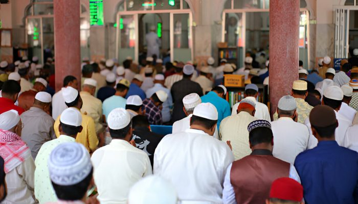Bolehkah Berbicara Saat Khutbah Jumat? BEGINI PENJELASANNYA