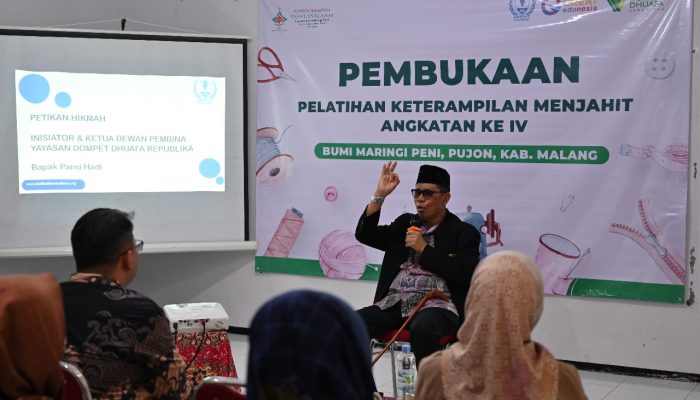 Dompet Dhuafa Jatim Gelar Pelatihan Menjahit untuk Emak-emak