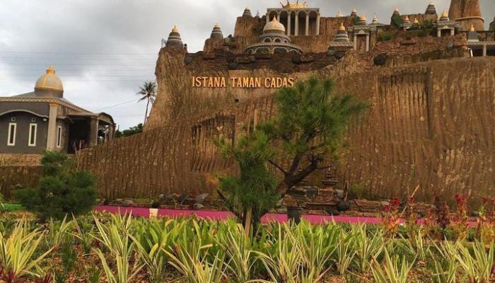 Istana Taman Cadas, Tempat Wisata Hidden Gem yang Wajib Dieksplor