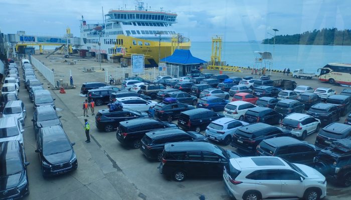 Menjelang Nataru, 23 Ribu Lebih Orang Nyeberang ke Pulau Sumatera
