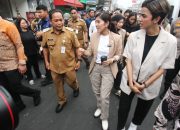 Foto: Menkomdigi Kunjungi Pasar Lama