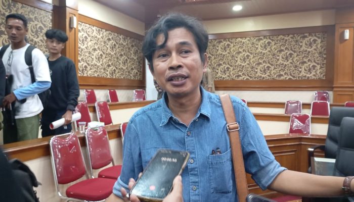 Warga Padarincang Geruduk Kantor DPRD Kabupaten Serang, Tuntut Cabut izin PT STS dan Bebaskan Warga yang Dipolisikan