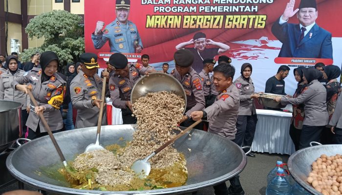 Porles Serang Gelar Acara Makan Besar Bersama Bobon Santoso