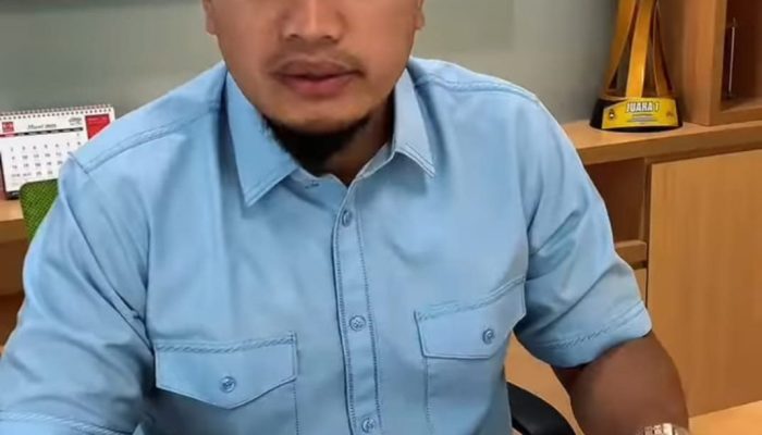 Wali Kota Cilegon Robinsar Teken Permohonan Larangan Mobil Besar Lewat Jalur Protokol
