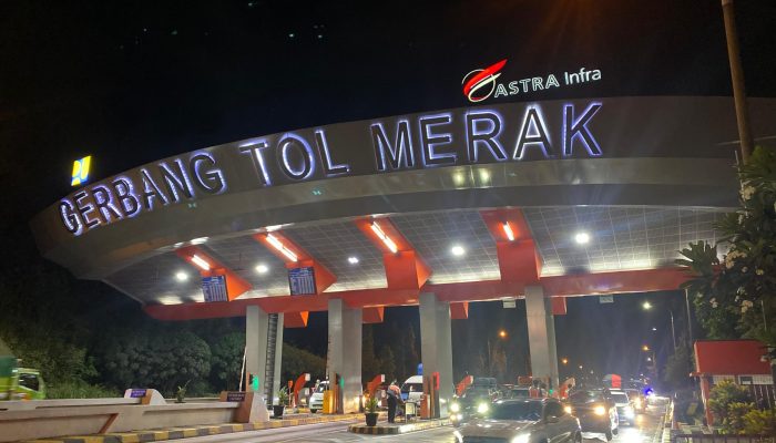 162 Ribu Kendaraan Melintas Keluar Gerbang Tol Merak H-4 Lebaran