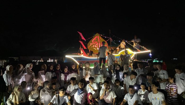 PECAH! Remaja Islam Masjid Nurul Iman Panyairan Pawai Takbir Kelilingi Kecamatan Petir