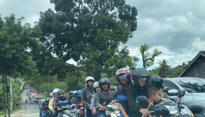H+3 Lebaran, Jalur Wisata Pantai Carita di Pandeglang Macet 