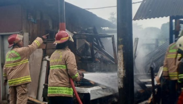 Citangkil Berkobar, 12 Tim Damkar Cilegon Terjun Kendalikan Sijago Merah