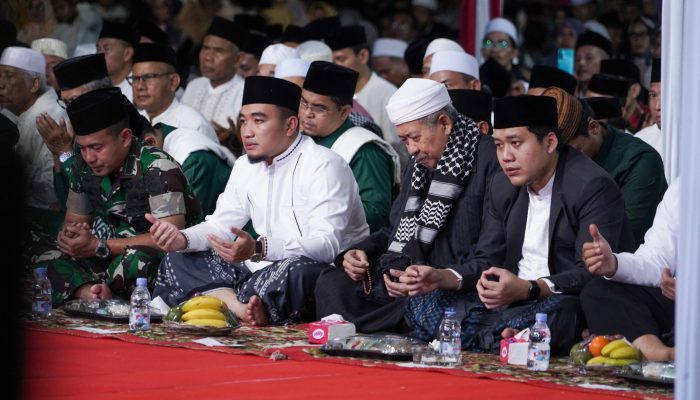 Ribuan Masyarakat Kota Cilegon Istigosah dalam Rangka HUT Cilegon, Begini kata Robinsar