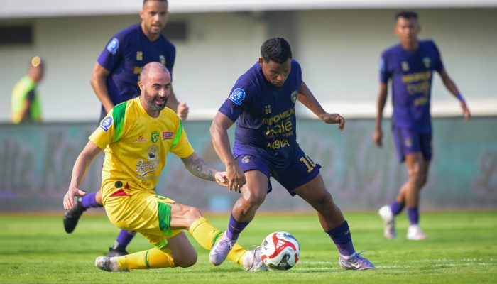 Foto: Persebaya Raih Kemenangan Perdana di BRI Super League Kalahkan Tuan Rumah Persita