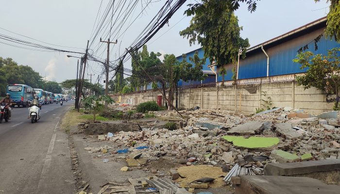 Bongkar Warem, KTI Iming-imingi Jadikan Ruang Hijau, Hingga Kini Masih Berantakan