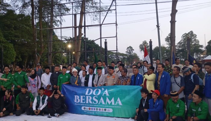 Gejolak Nasional Sedang Panas, Pemuda Lintas Iman Kota Serang Gelar Doa Bersama