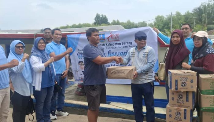 Kuatkan Kopdes Merah Putih, Diskoumperindag Kabupaten Serang Gelar Pasar Murah di Pulau Tunda