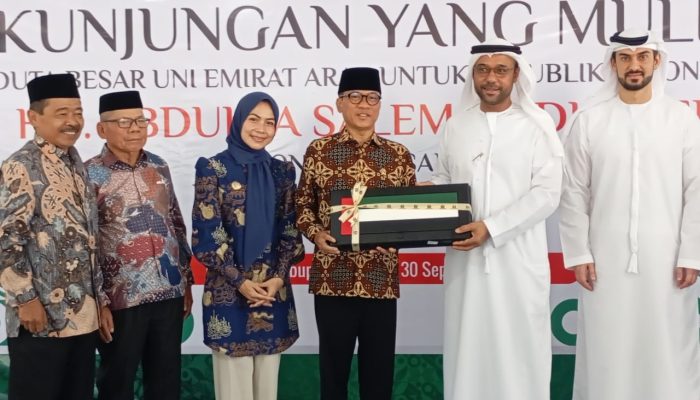 Terima Kunjungan Dubes UEA, Mendes Yandri Dorong Kerjasama Kemajuan Ponpes di Kabupaten Serang