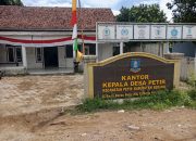 Bendahara Diduga Gondol Dana Desa, Sekdes Petir : Uang Milyaran Ludes Sisa 47 Ribu!