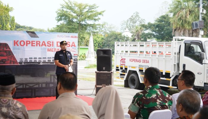 20 Truk Operasional di Serahkan ke Koperasi Merah Putih, Begini Pesan Wali Kota Robinsar