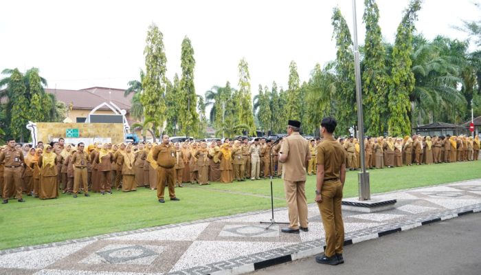 Saat Apel Pagi, Plt Sekda Cilegon Ingatkan Disiplin ASN dan Pengawasan Ketat Pegawai